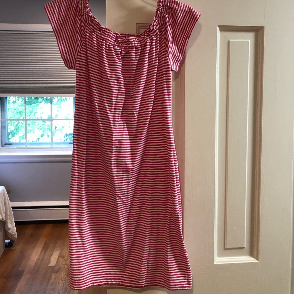Vineyard vines pink and white striped sundress